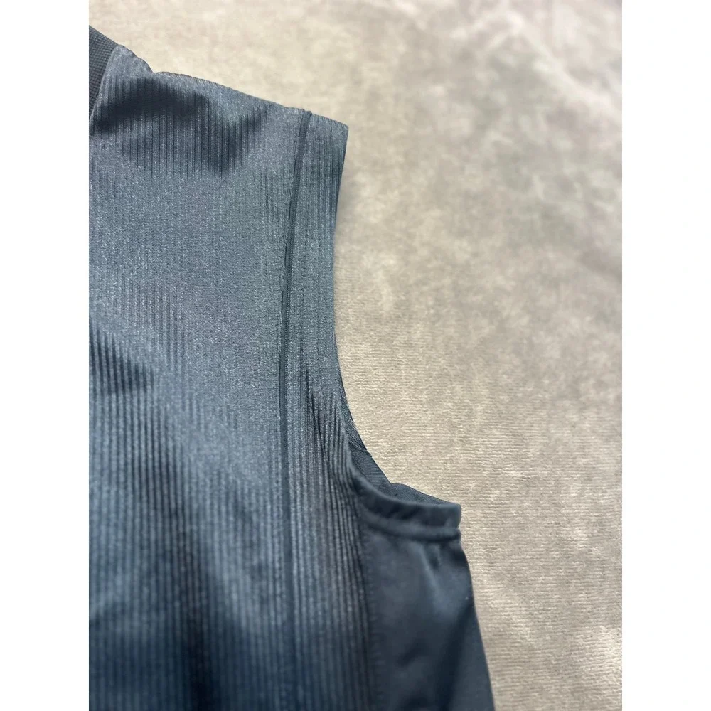 Nike Boy Medium 10-12 Sleeveless Performance Tank Top Gray Ribbed Athletic Shirt
